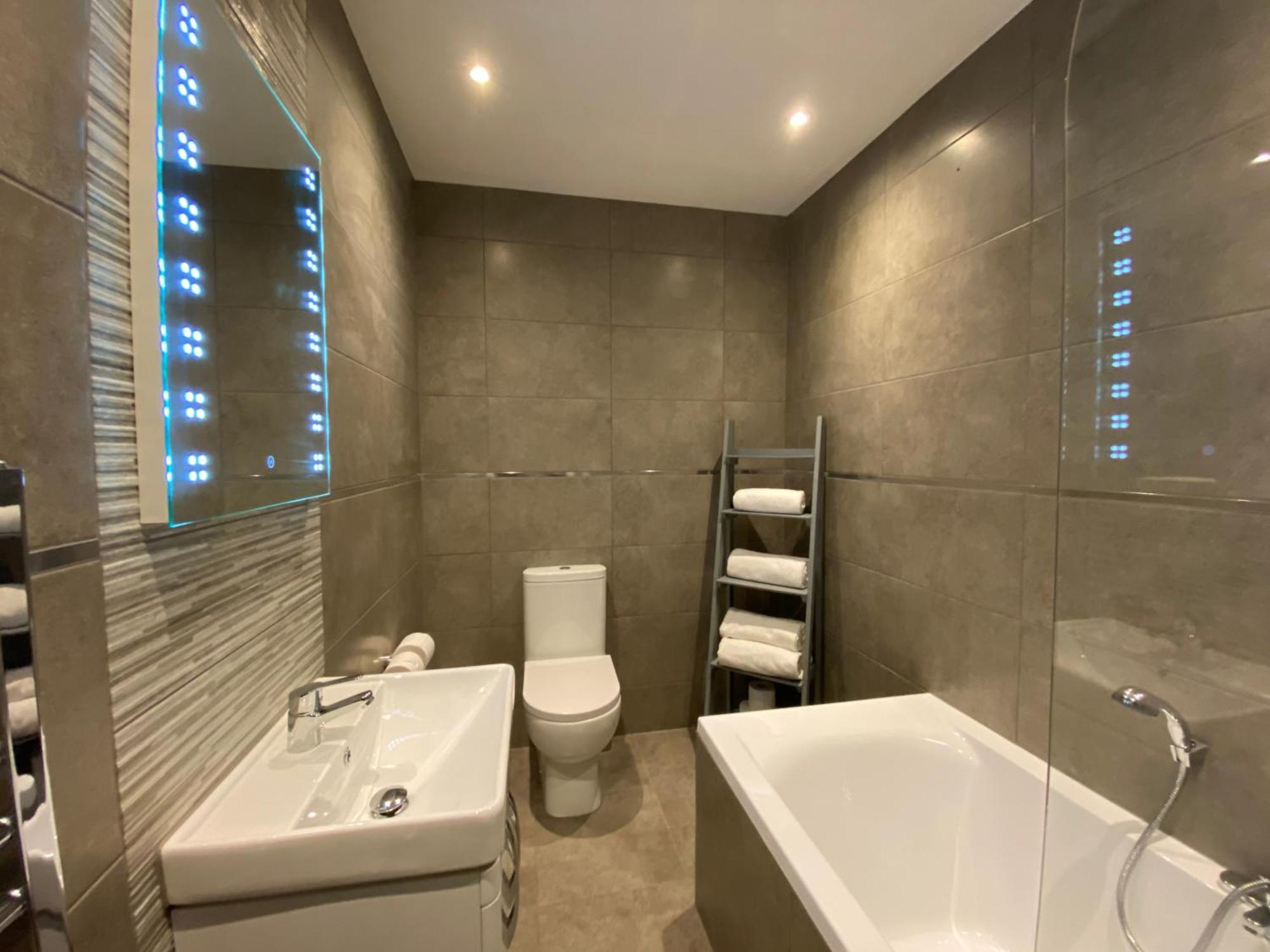 Eden Escapes Serviced Apartments Morecambe Dış mekan fotoğraf
